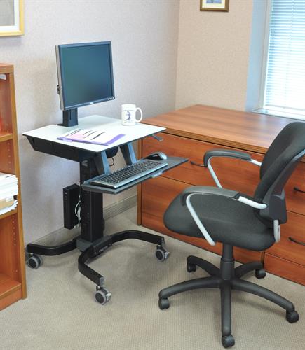 WorkFit-C, Single LD Sit-Stand Workstation